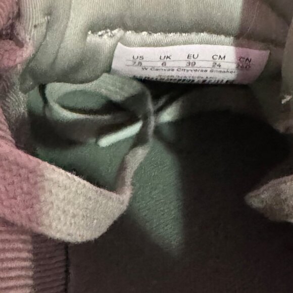 Canvas Sneakers - Picture 8 of 9